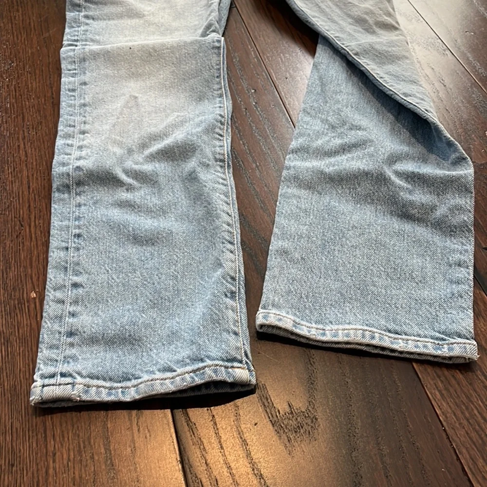 Good American Sz 4/27 High Waisted, Straight Leg Light Wash Denim Jeans - Picture 8 of 15